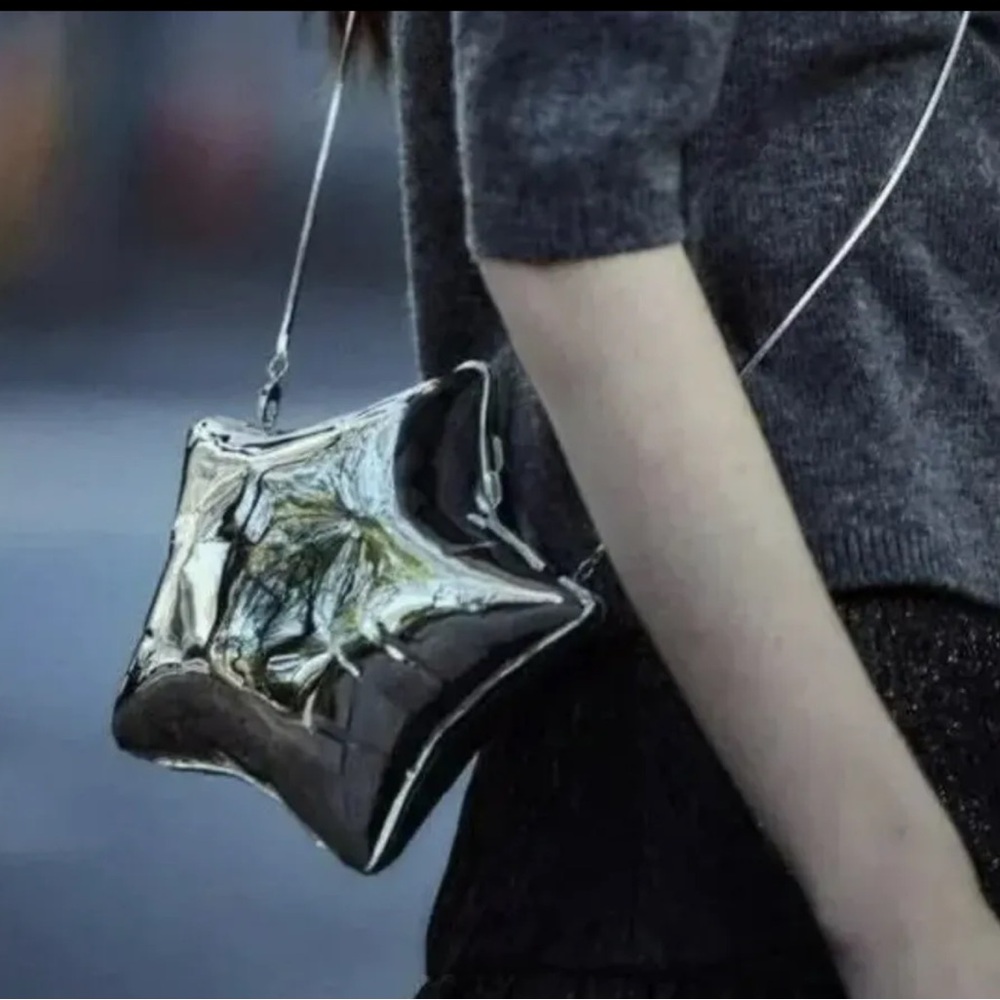NWT ZARA METALLIC SILVER BALLOON STAR SHAPED BOX CROSSBODY PURSE